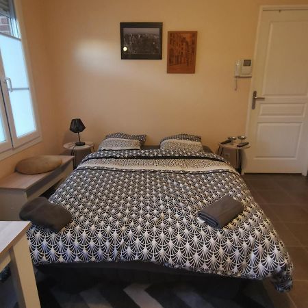 Logement En Hypercentre Dans Une Residence Amiens Exterior foto