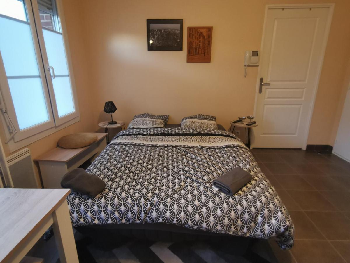 Logement En Hypercentre Dans Une Residence Amiens Exterior foto